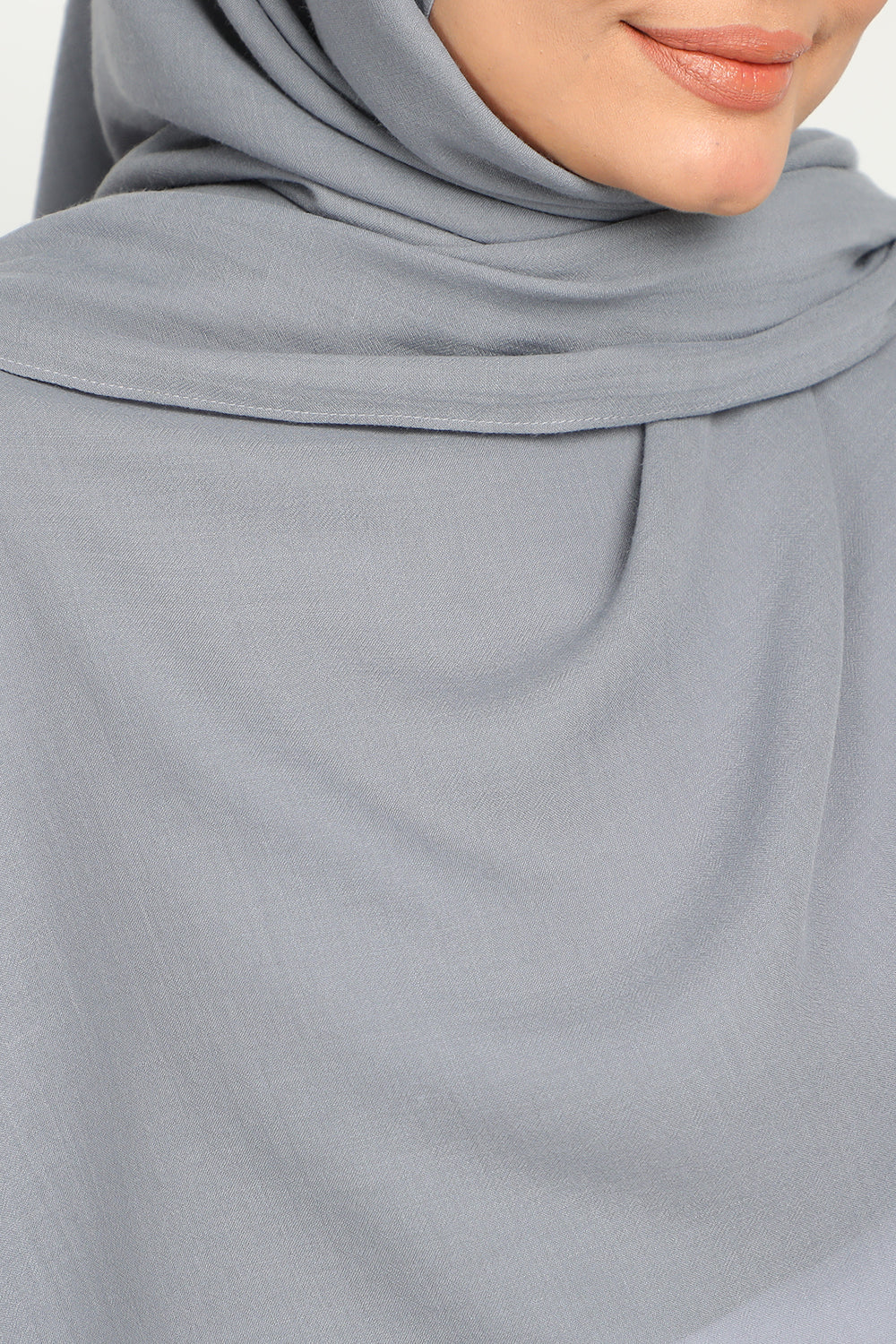 Classic Bawal Metallic Grey