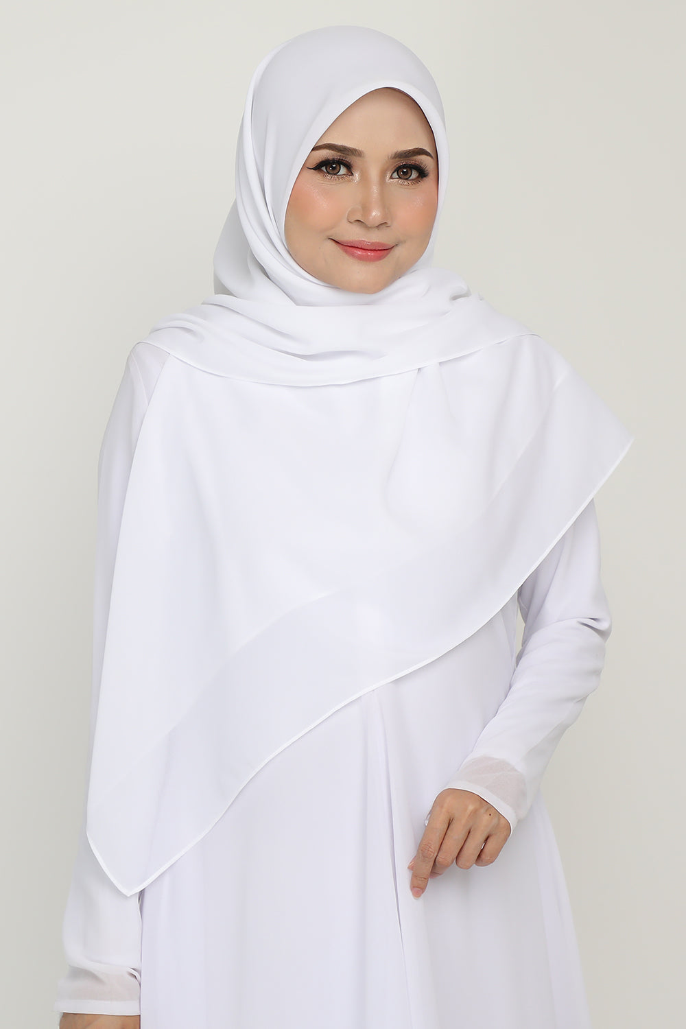 Bawal Square White