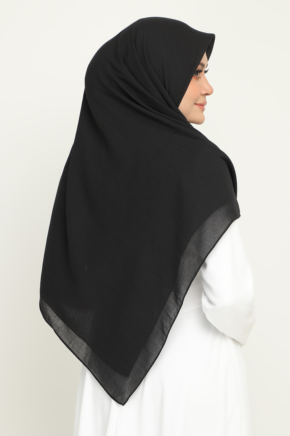 [AS-IS] - Classic Bawal Only Black