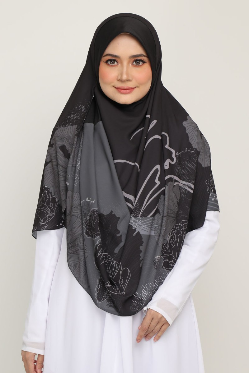 As-is Instant Printed Awning Arwana Black Rose