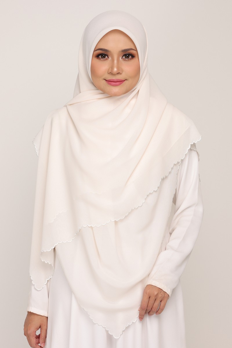 [AS-IS]-Bawal Sulam Floral White