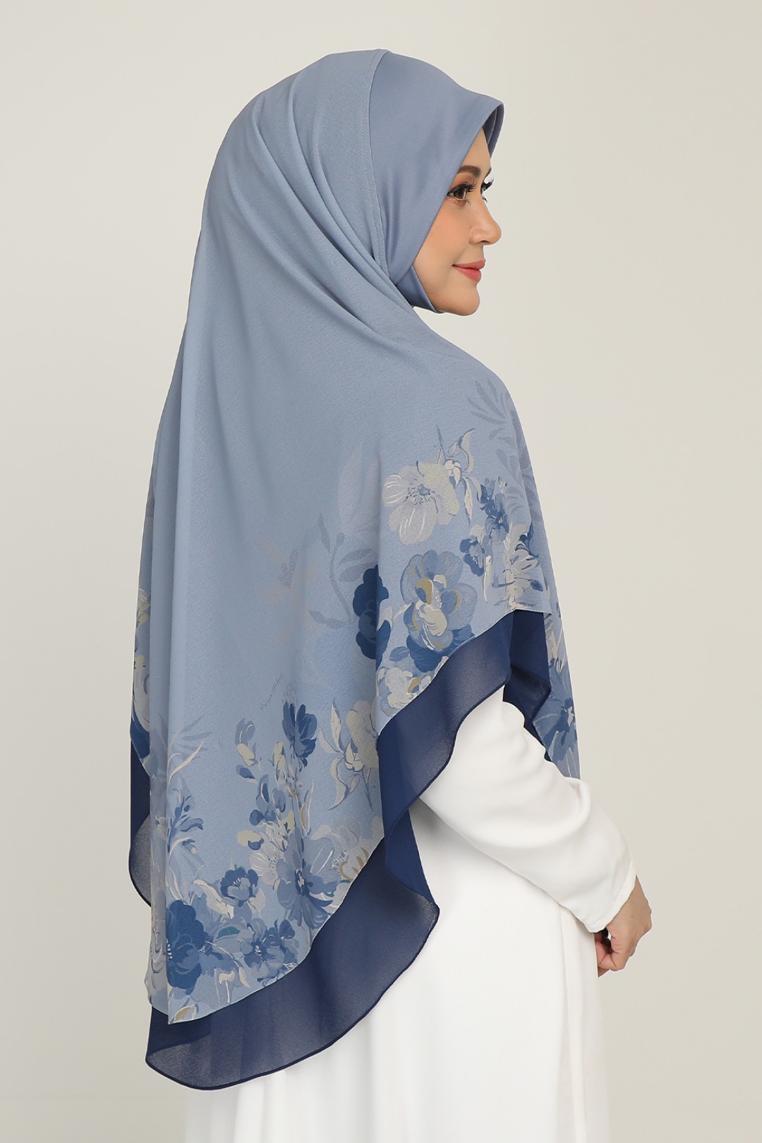 [AS-IS]-Sarung Printed Budi Prussian Blue