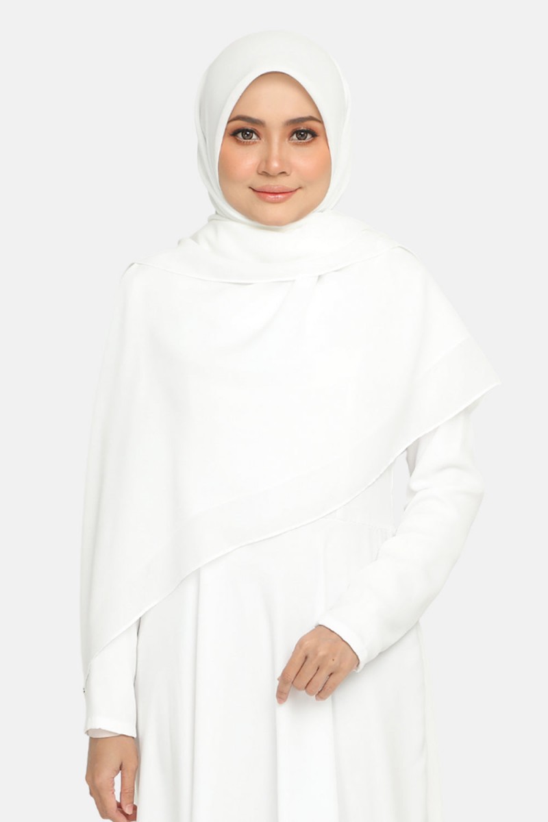 Classic Bawal Holy White