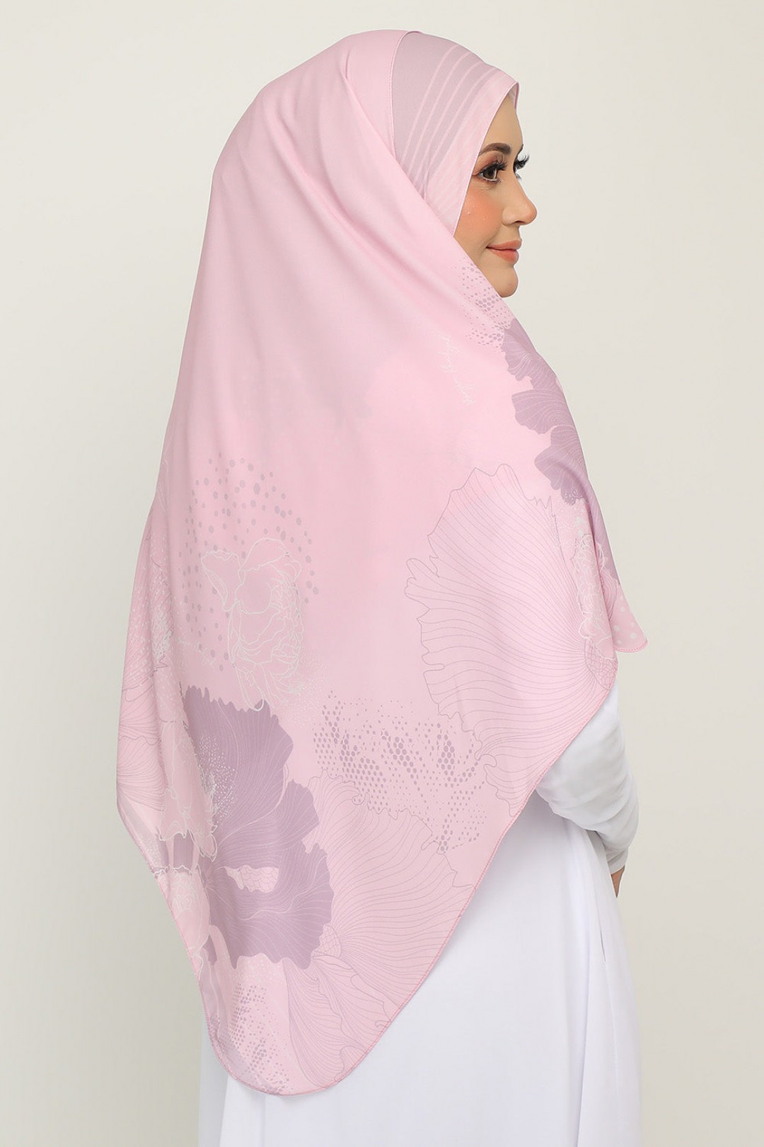 Long Shawl Arwana Golden Head