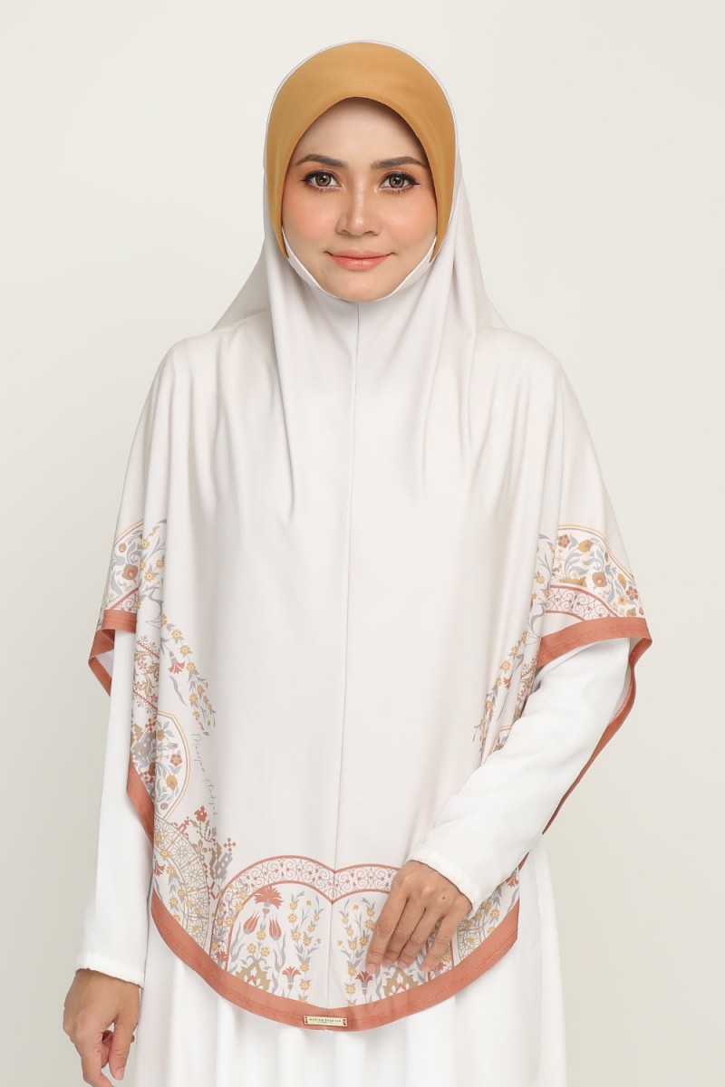 As-Is Sarung Printed Vanda Rusty Orange