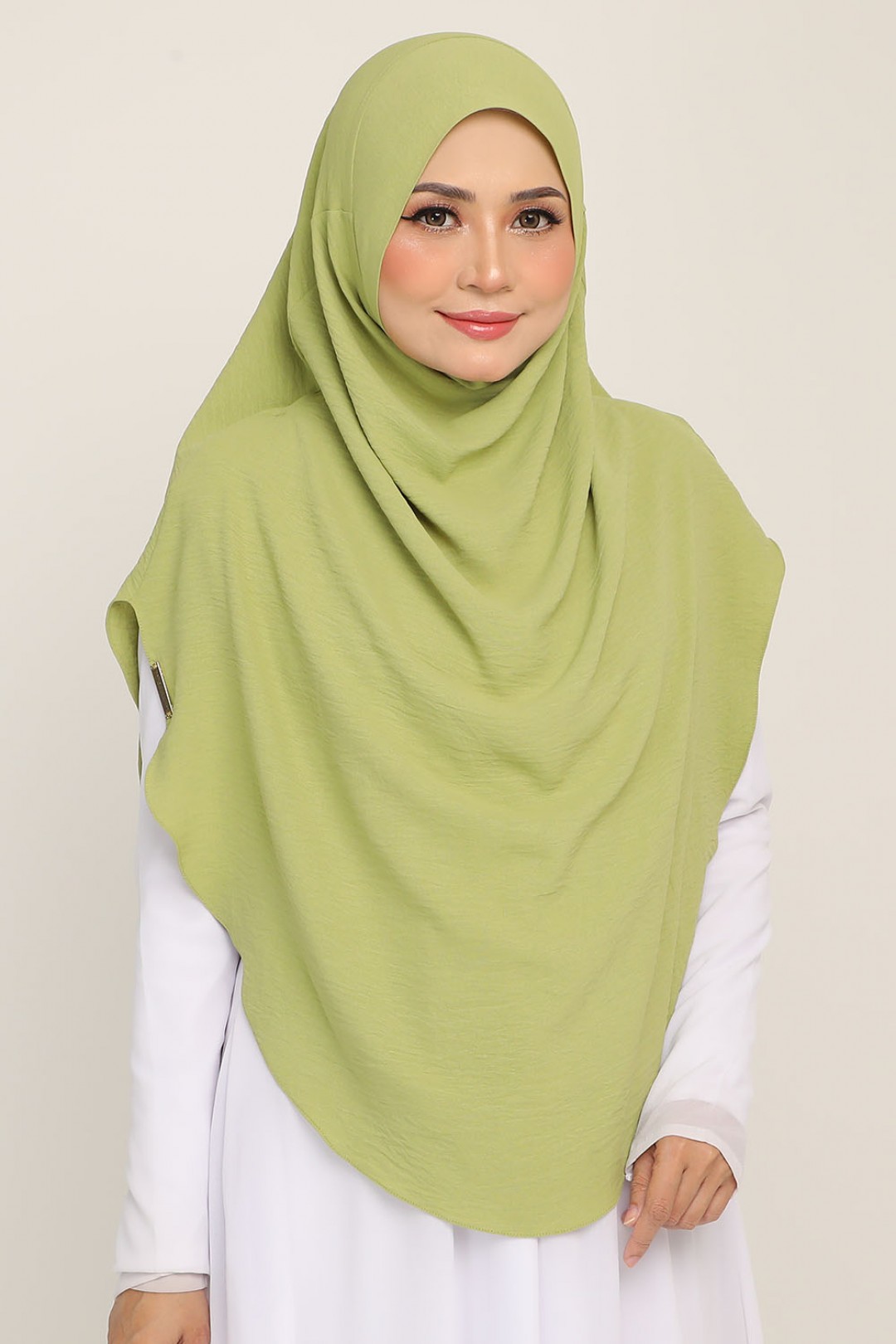 Umma Plain Sheen Green