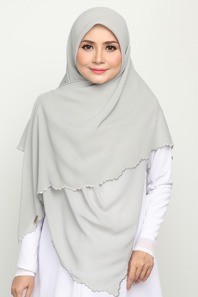 [AS-IS]-Bawal Sulam Silver Crest
