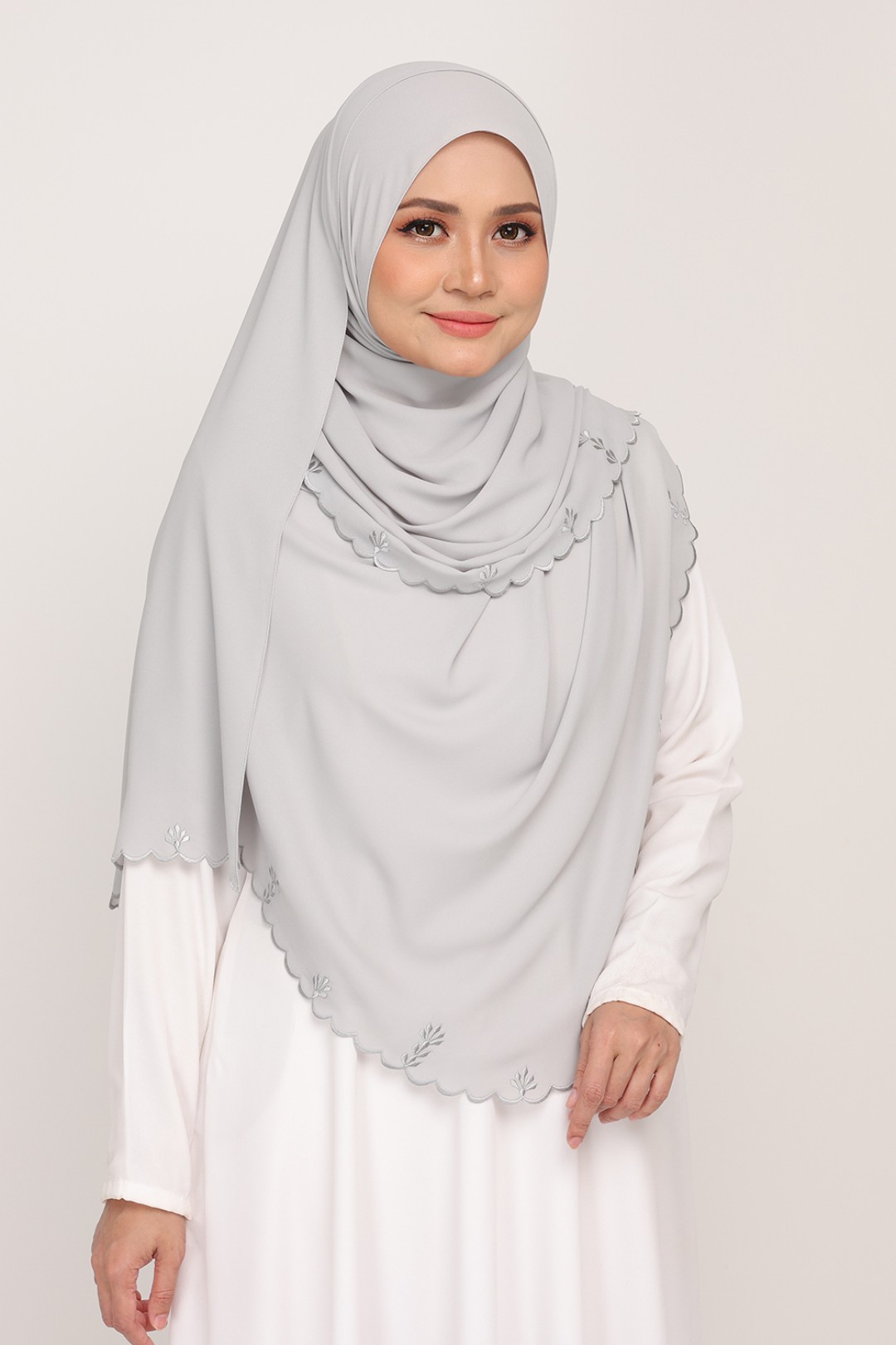 [AS-IS]-Shawl Sulam Silver Flash