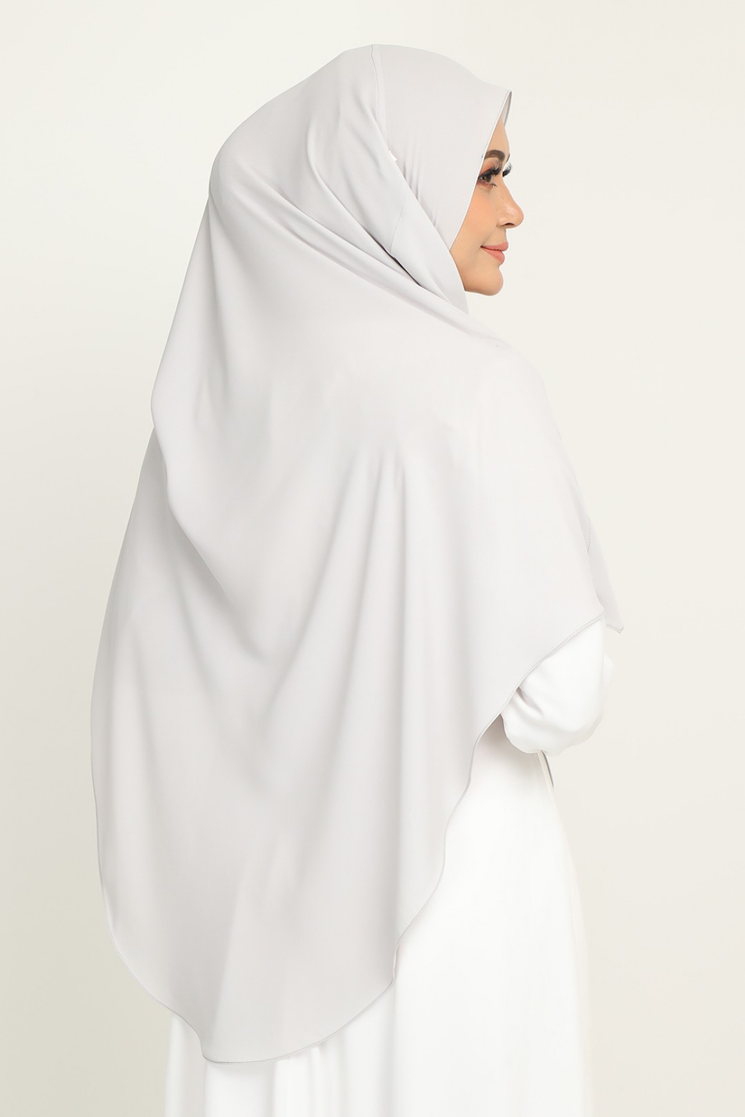 Umma Shawl Merangsri White Smoke